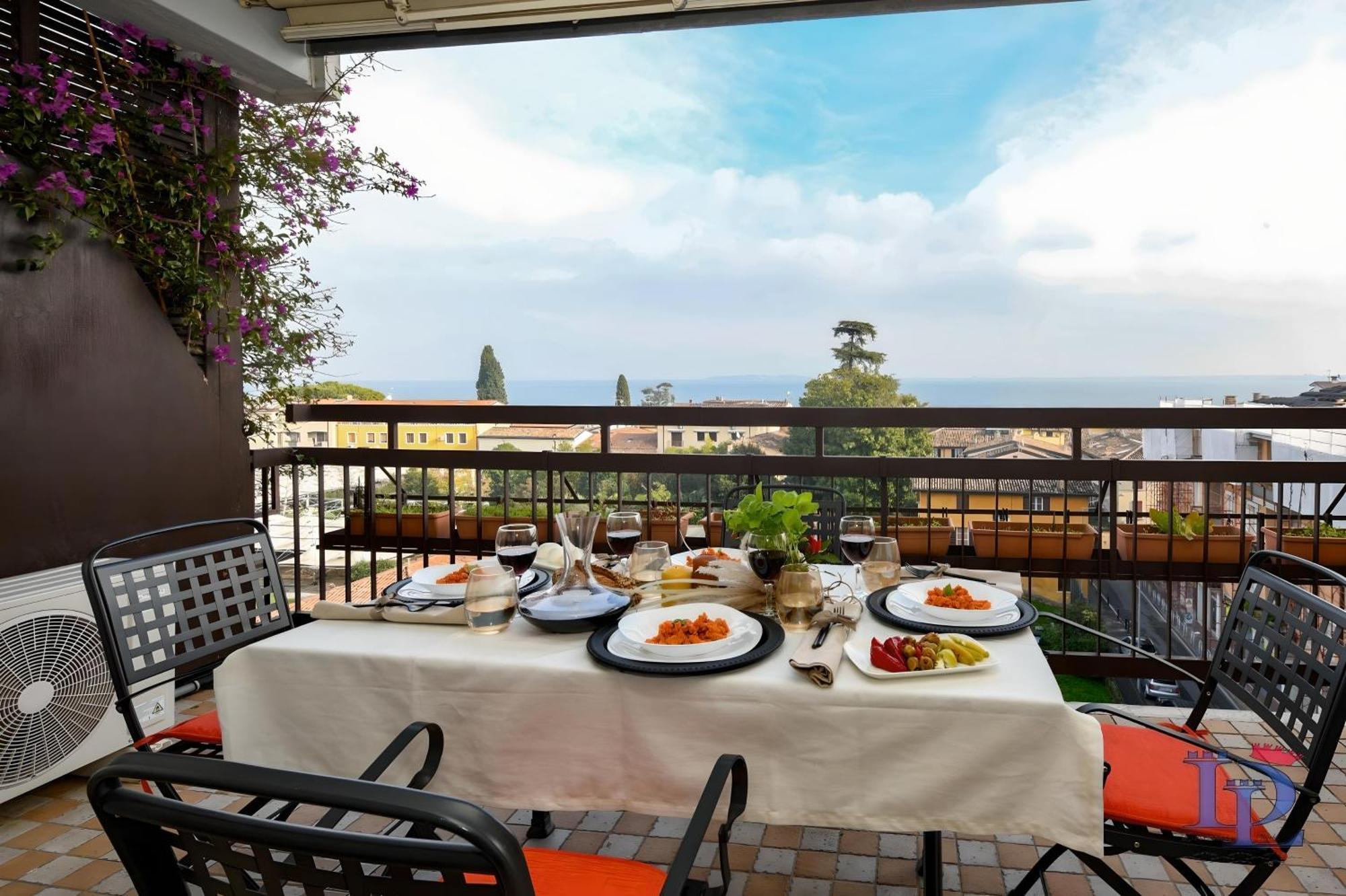 Desenzanoloft Official Partner Marriott Homes & Villas -Ciao Lago Family Apartment Desenzano del Garda Exterior foto